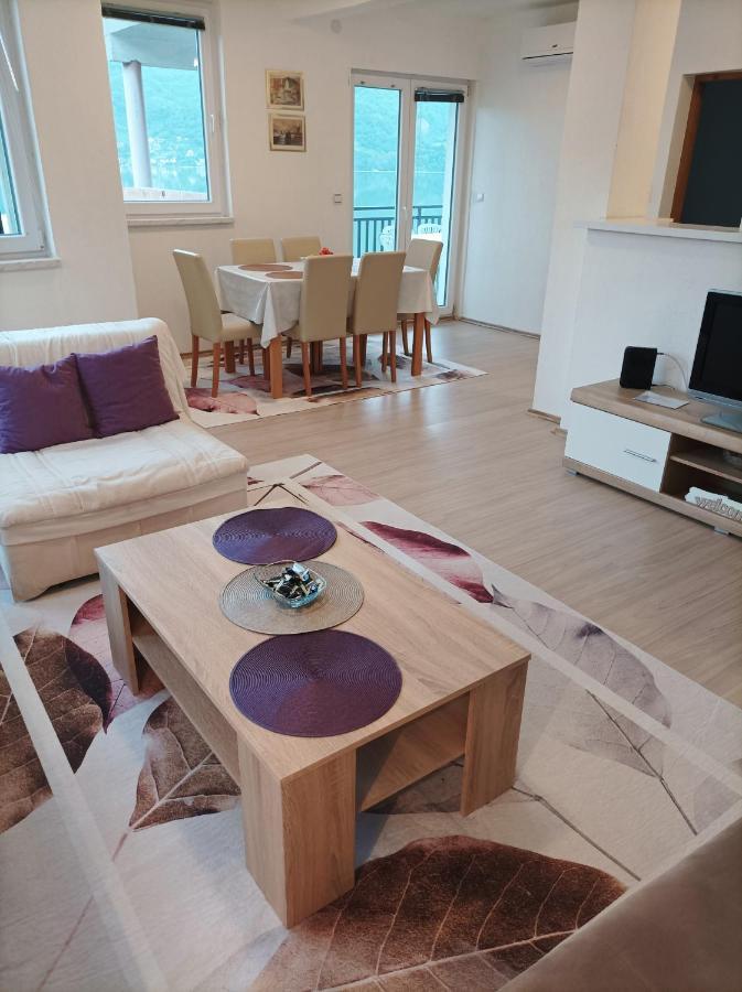 Dina Apartman Jablanicko Jezero Konjic Buitenkant foto