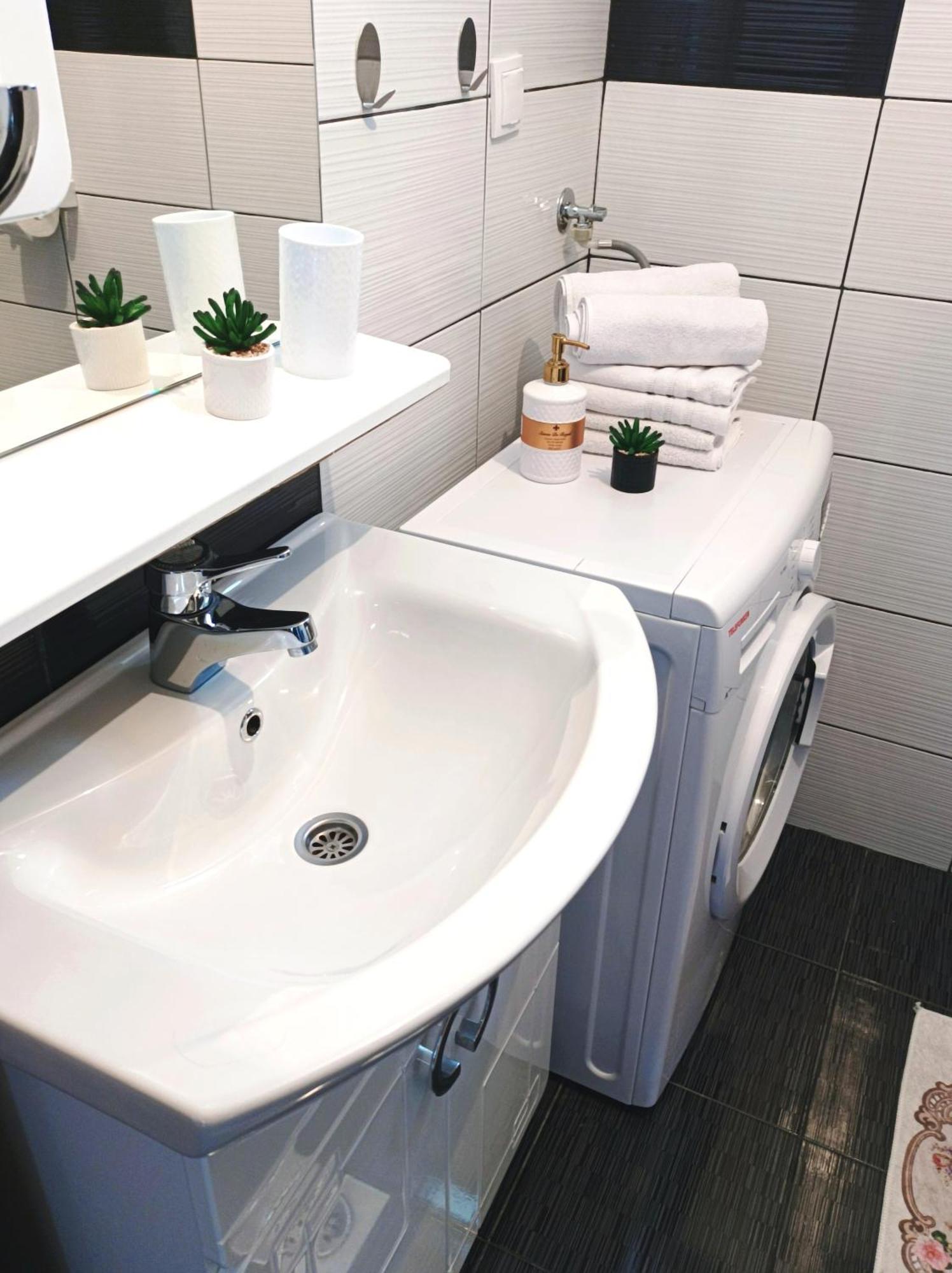 Dina Apartman Jablanicko Jezero Konjic Buitenkant foto