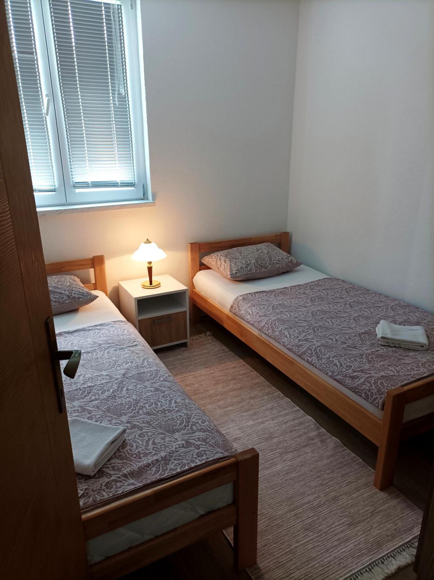 Dina Apartman Jablanicko Jezero Konjic Buitenkant foto