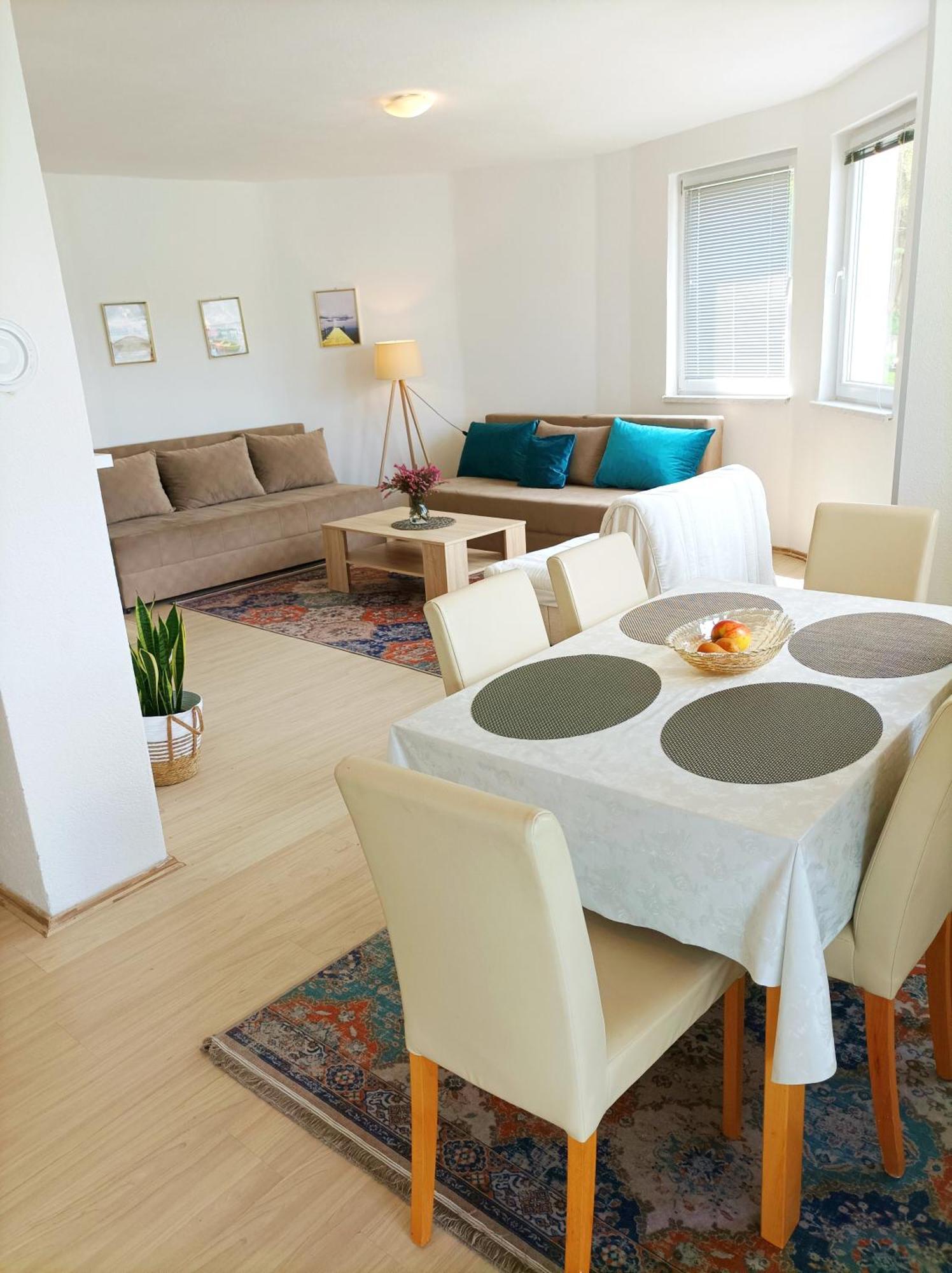 Dina Apartman Jablanicko Jezero Konjic Buitenkant foto